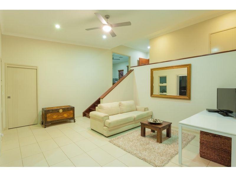 11 Friarbird Place, Pomona QLD 4568