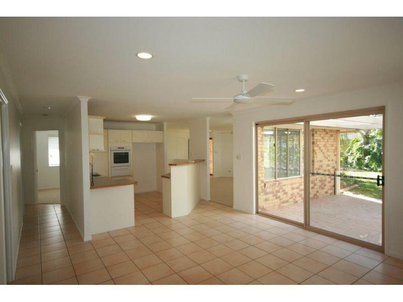 153 Outlook Drive, Tewantin QLD 4565