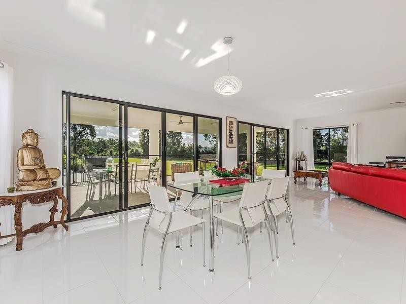 105 Devonstone Dve, Cooroibah QLD 4565