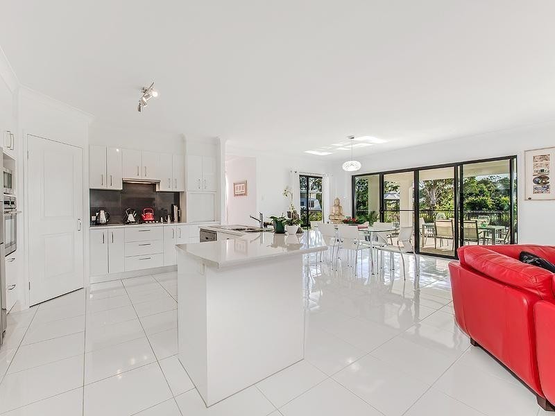 105 Devonstone Dve, Cooroibah QLD 4565
