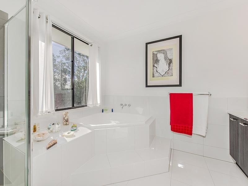 105 Devonstone Dve, Cooroibah QLD 4565