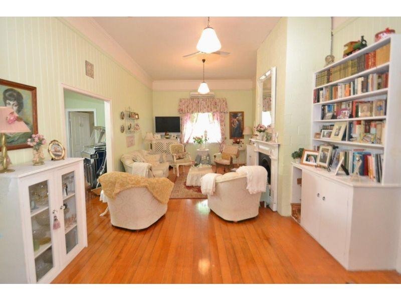 32 Hilton Road, Gympie QLD 4570