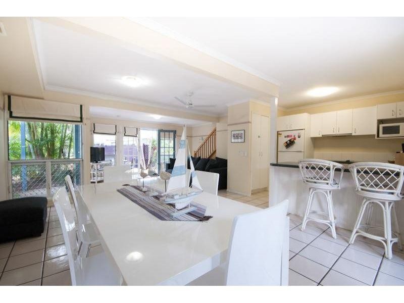 32 / 12 Robert Street, Noosaville QLD 4566