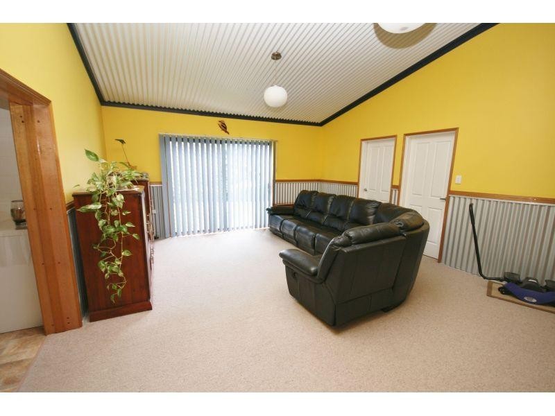 65 Buchanan Road, Ross Creek QLD 4570