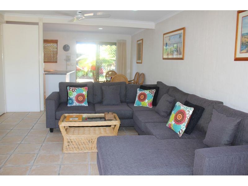 2/272 Weyba Road, Noosaville QLD 4566