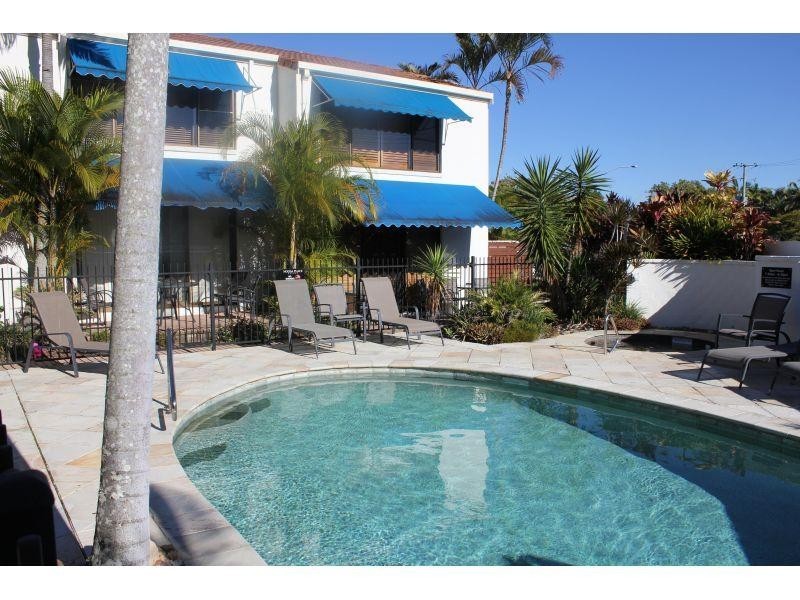 2/272 Weyba Road, Noosaville QLD 4566