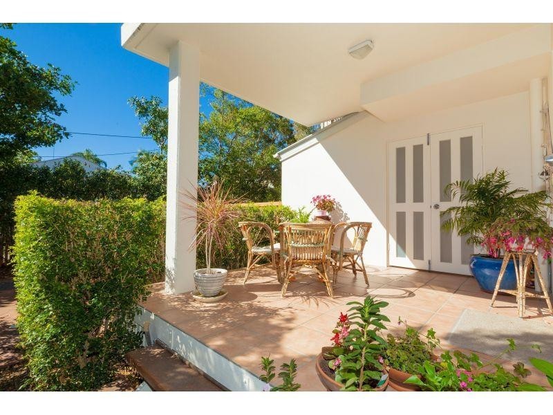 2/3 William Street, Noosaville QLD 4566