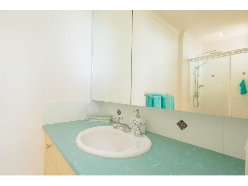 2/3 William Street, Noosaville QLD 4566