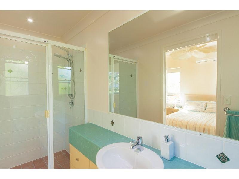 2/3 William Street, Noosaville QLD 4566