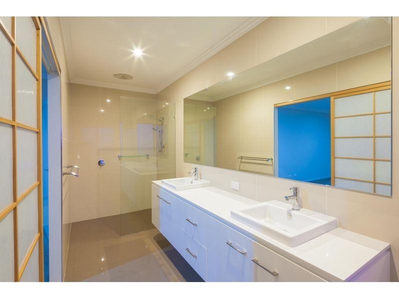 16 Lindfield Circuit, Noosaville QLD 4566