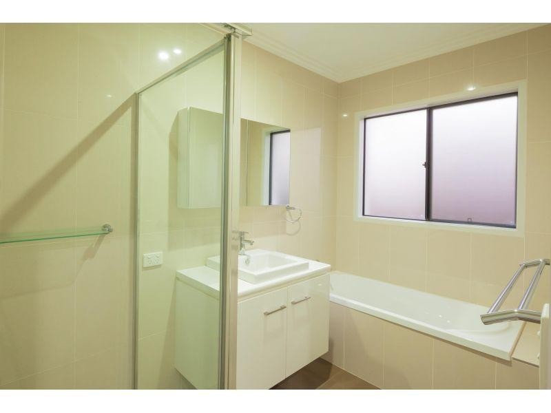 16 Lindfield Circuit, Noosaville QLD 4566