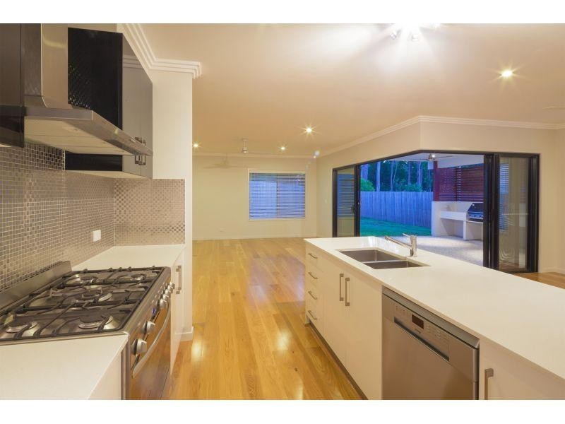 16 Lindfield Circuit, Noosaville QLD 4566