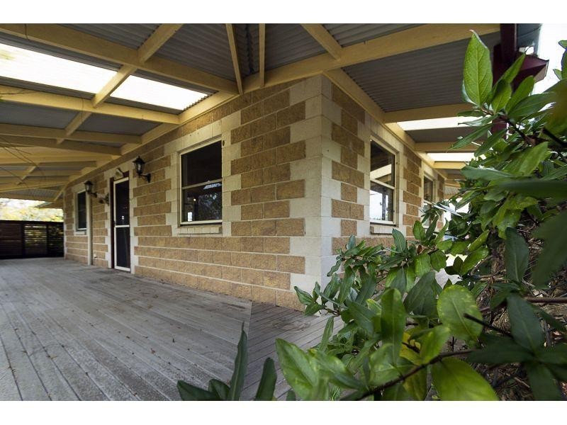 33 Kress Road, Tuchekoi QLD 4570