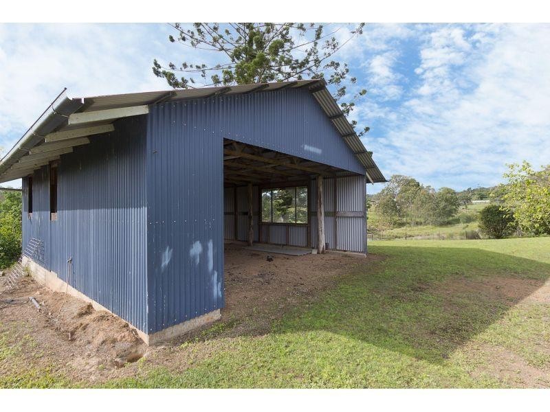33 Kress Road, Tuchekoi QLD 4570