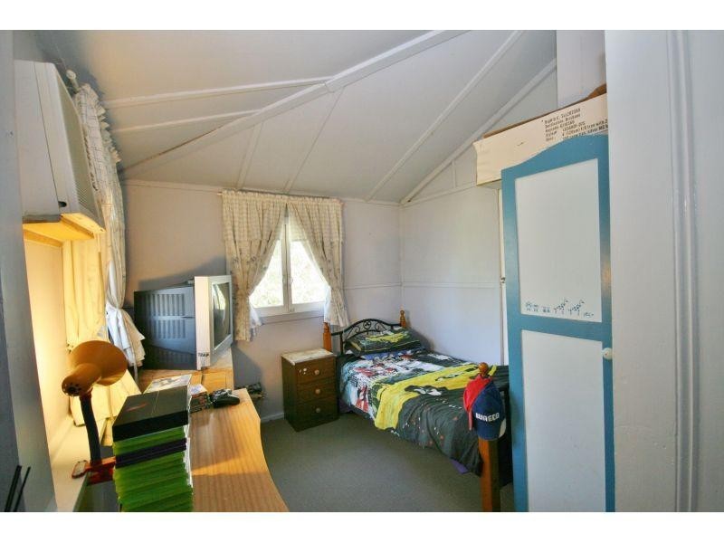 33 Lagoon Pocket Road, Long Flat QLD 4570