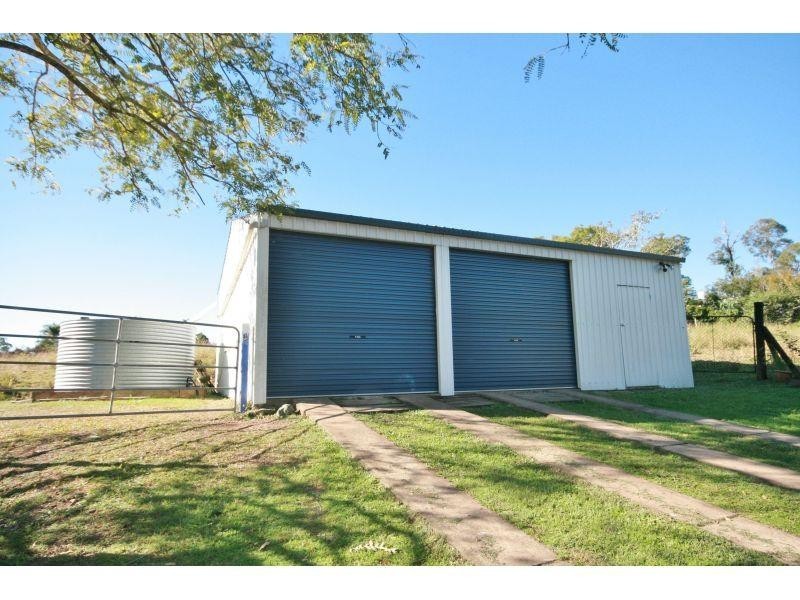 33 Lagoon Pocket Road, Long Flat QLD 4570