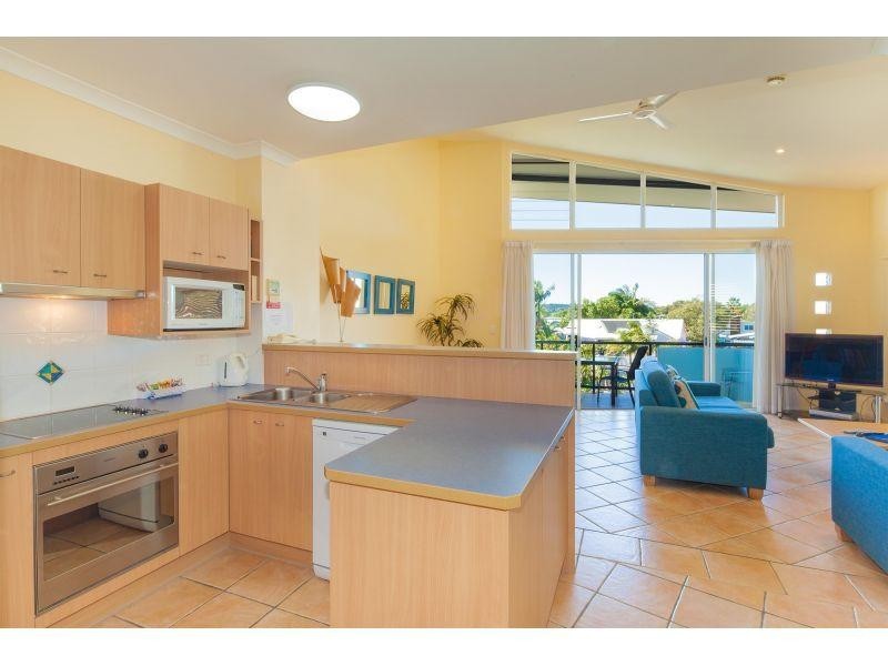 24 & 25/9 Albert Street, Noosaville QLD 4566