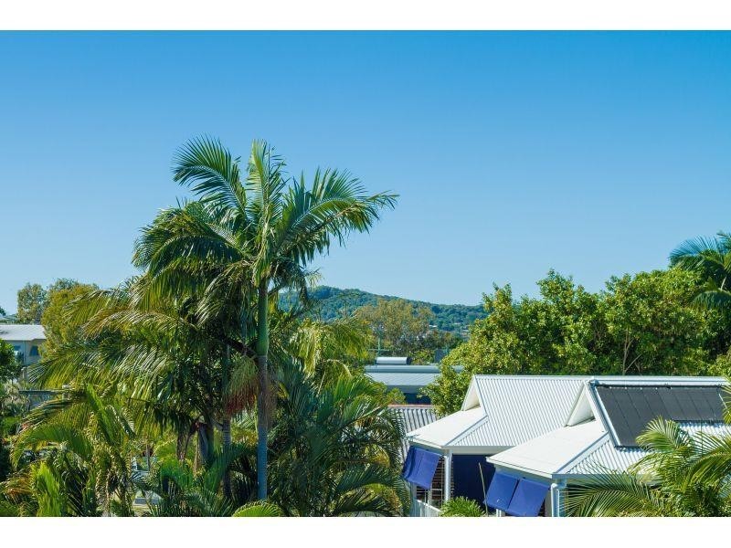24 & 25/9 Albert Street, Noosaville QLD 4566