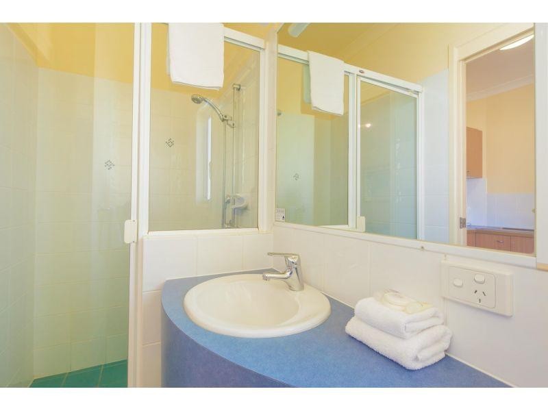24 & 25/9 Albert Street, Noosaville QLD 4566