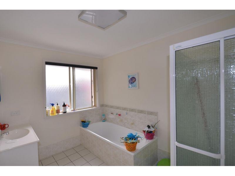 66 Shorehaven Drive, Noosaville QLD 4566