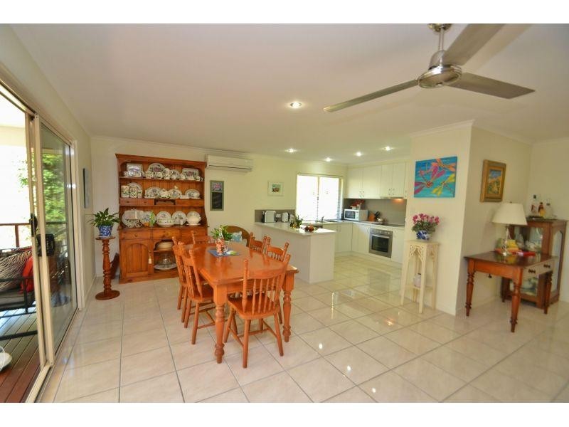 10 Jasmine Avenue, Southside QLD 4570