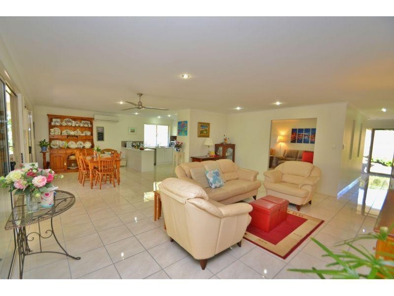 10 Jasmine Avenue, Southside QLD 4570