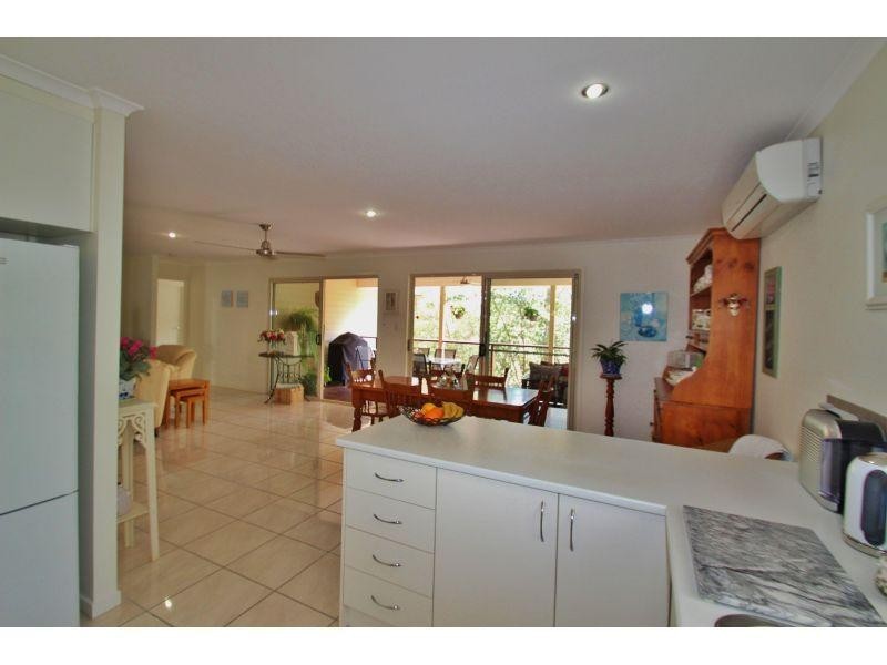 10 Jasmine Avenue, Southside QLD 4570