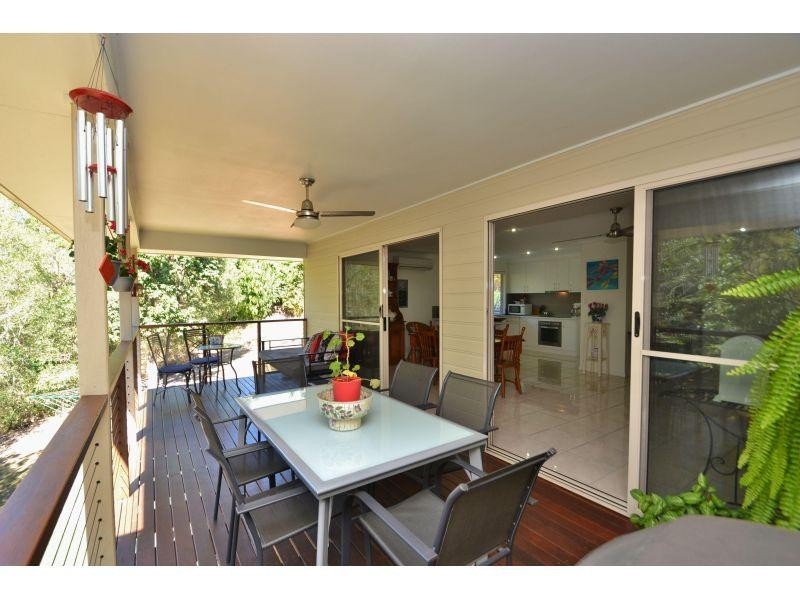 10 Jasmine Avenue, Southside QLD 4570