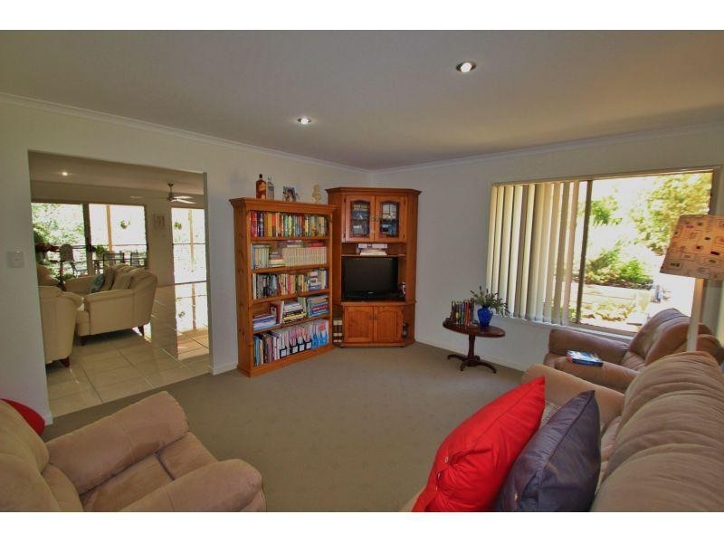 10 Jasmine Avenue, Southside QLD 4570
