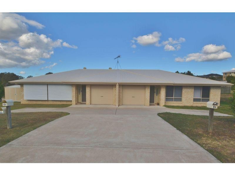 5b Vista Close, Southside QLD 4570