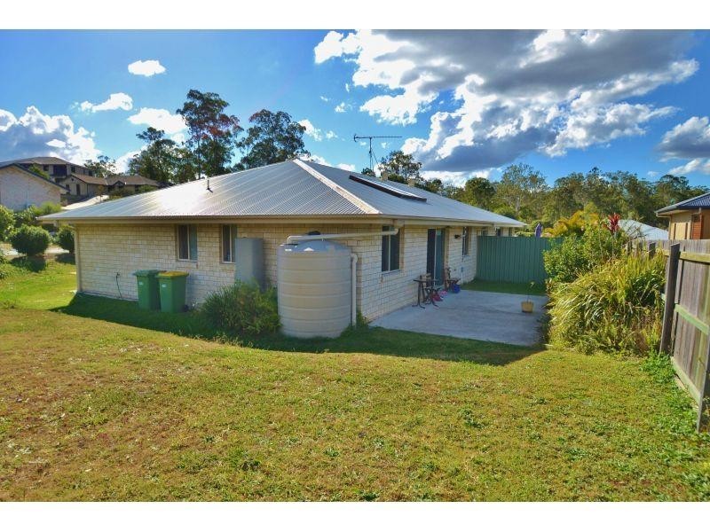 5b Vista Close, Southside QLD 4570