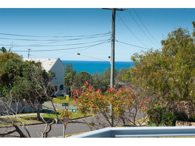 2 Orient Drive, Sunrise Beach QLD 4567