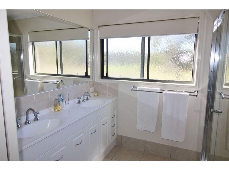 14 Shiraz Court, Curra QLD 4570