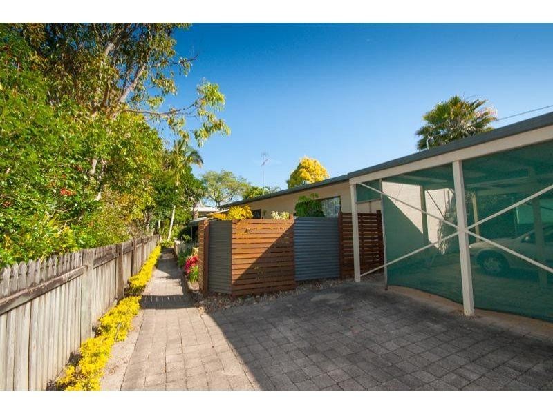 2 / 35 Toolar Street, Tewantin QLD 4565