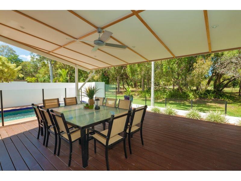 27 Creek Road, Noosaville QLD 4566