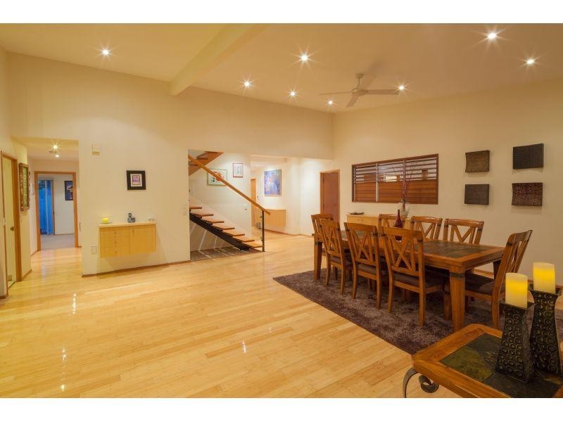 27 Creek Road, Noosaville QLD 4566