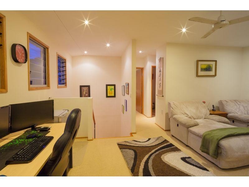 27 Creek Road, Noosaville QLD 4566