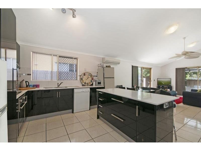 1/37-39 Thomas Street, Noosaville QLD 4566