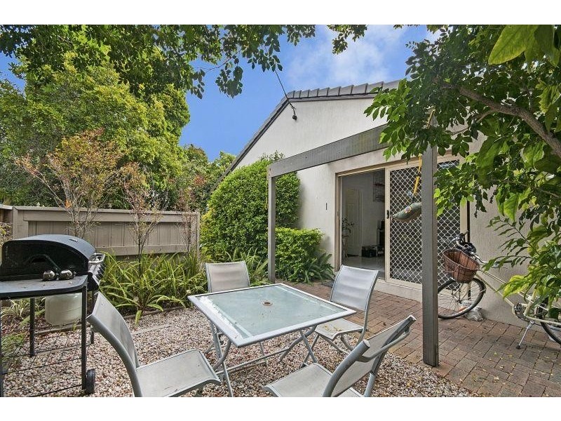 1/37-39 Thomas Street, Noosaville QLD 4566