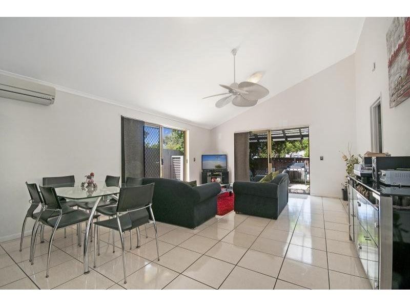 1/37-39 Thomas Street, Noosaville QLD 4566