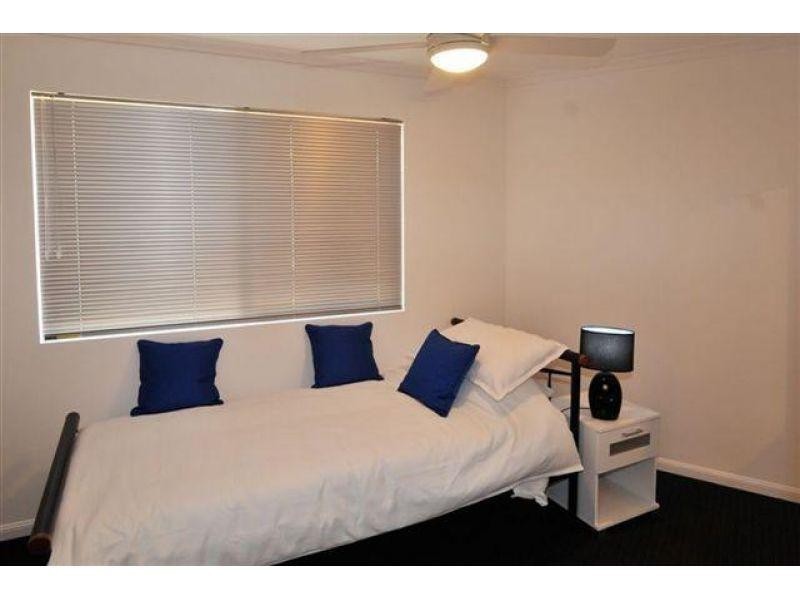 1/37-39 Thomas Street, Noosaville QLD 4566