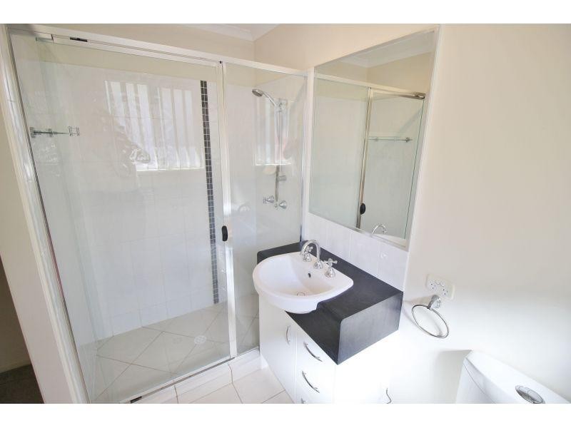 39 Julienne Street, Southside QLD 4570