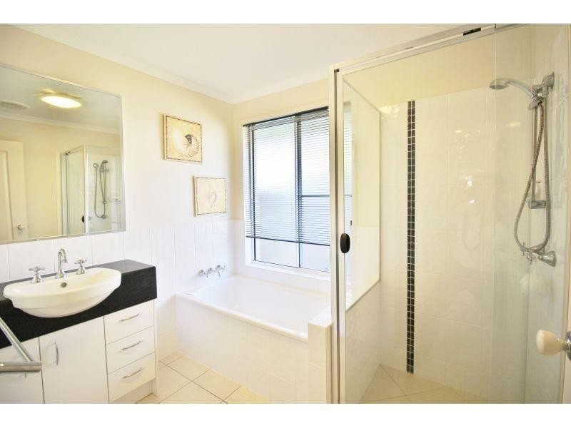39 Julienne Street, Southside QLD 4570