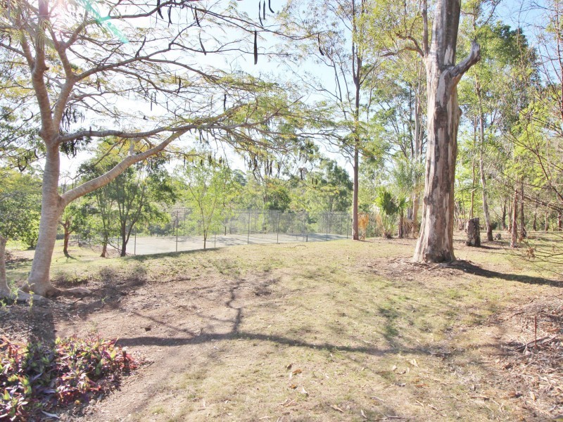 98 Bill James Road, Chatsworth QLD 4570