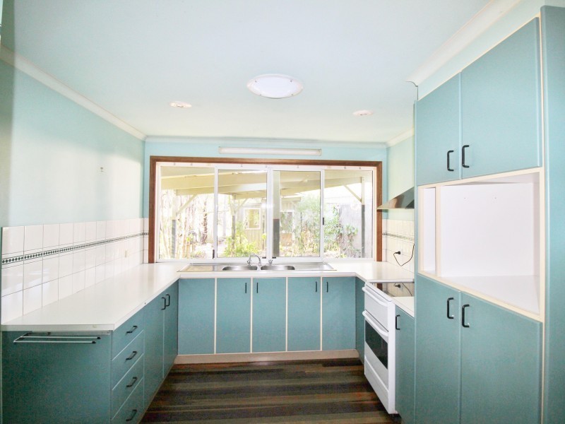 98 Bill James Road, Chatsworth QLD 4570