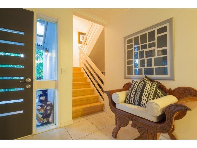 6 Moonare Crescent, Noosa Heads QLD 4567