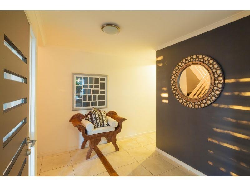 6 Moonare Crescent, Noosa Heads QLD 4567