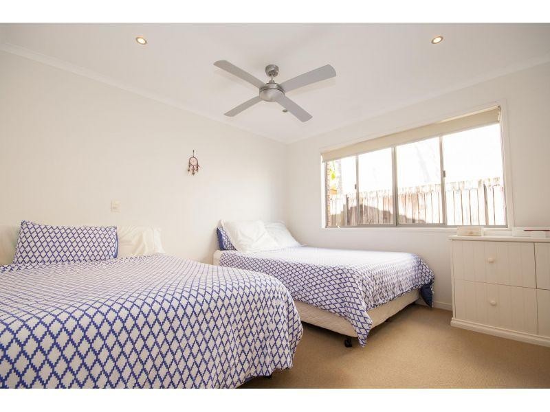 1/8 Woorookool Place, Noosaville QLD 4566