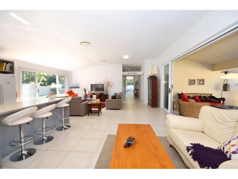 7 Laguna St, Boreen Point QLD 4565