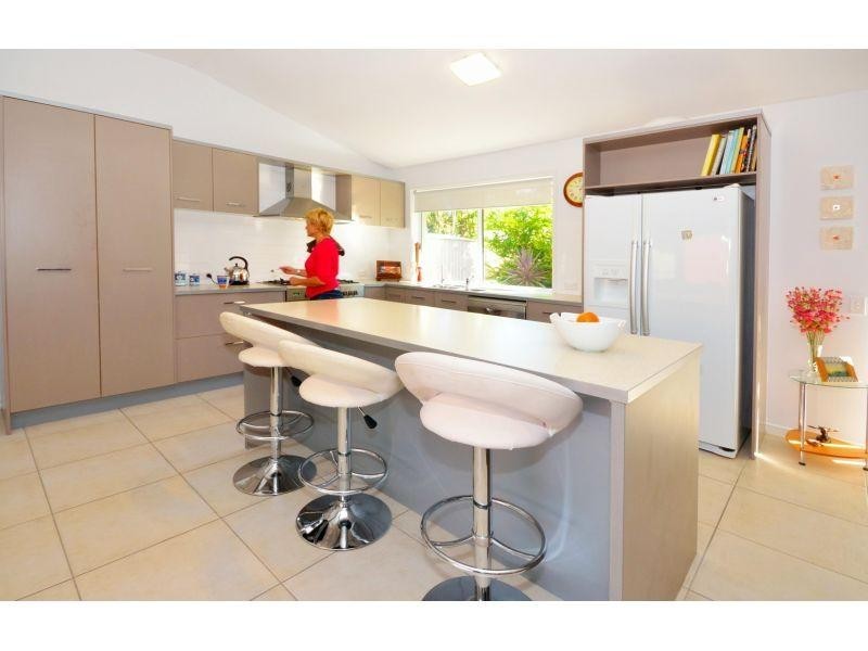 7 Laguna St, Boreen Point QLD 4565